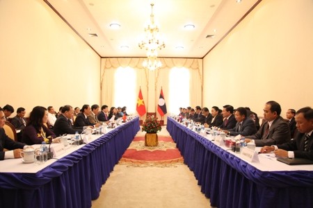 Regierungszusammenarbeit zwischen Vietnam und Lao bei der Förderung von Stromprojekten - ảnh 1